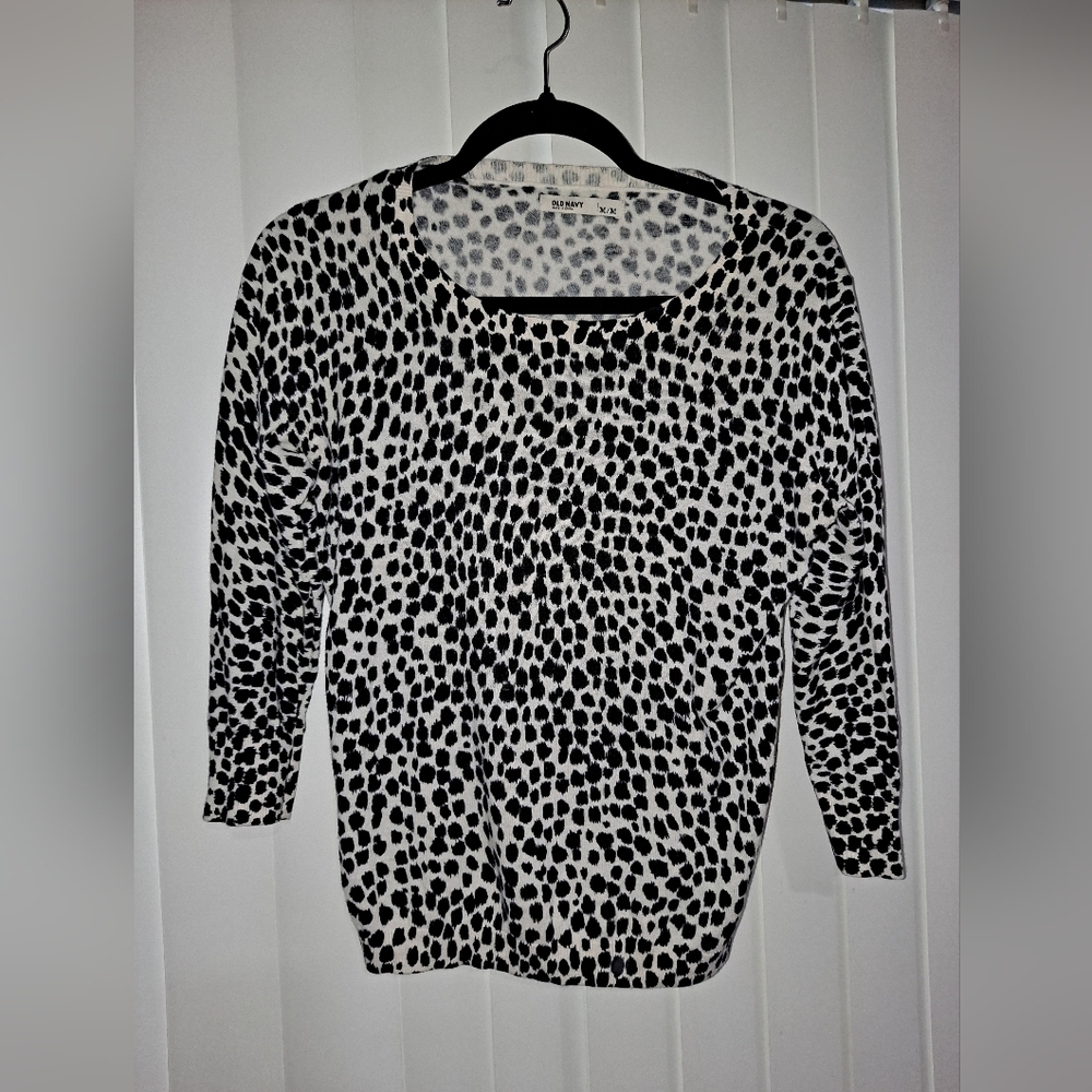 Old Navy Black and White Animal Print Sweater